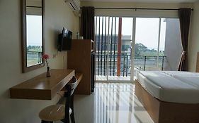 Lew Residence  3*